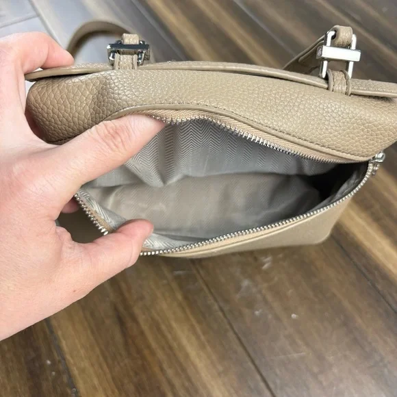 Beige Crossbody Handbag Purse Shoulder Bag Faux Leather Pebbled - Picture 7 of 11